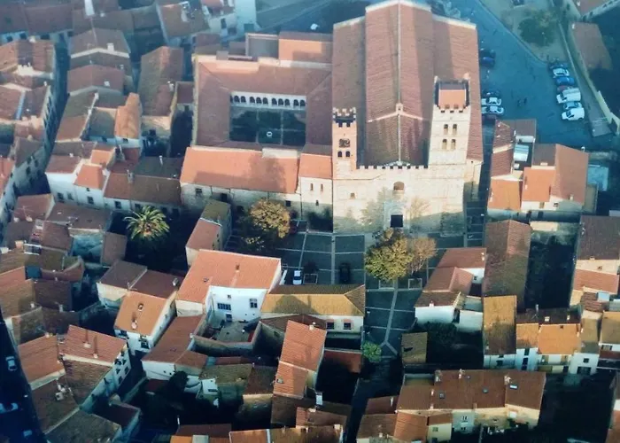 Nyaraló Maison Au Pied De La Cathedrale *